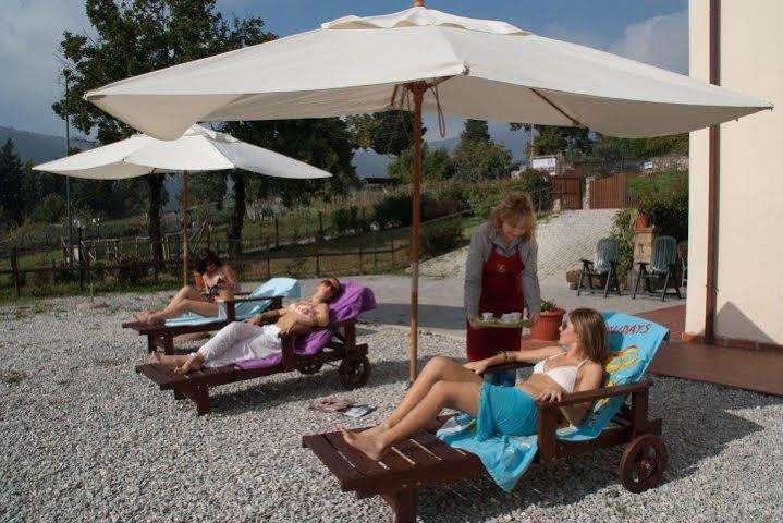 Agriturismo Le Vigne Vila Montale  Exterior foto